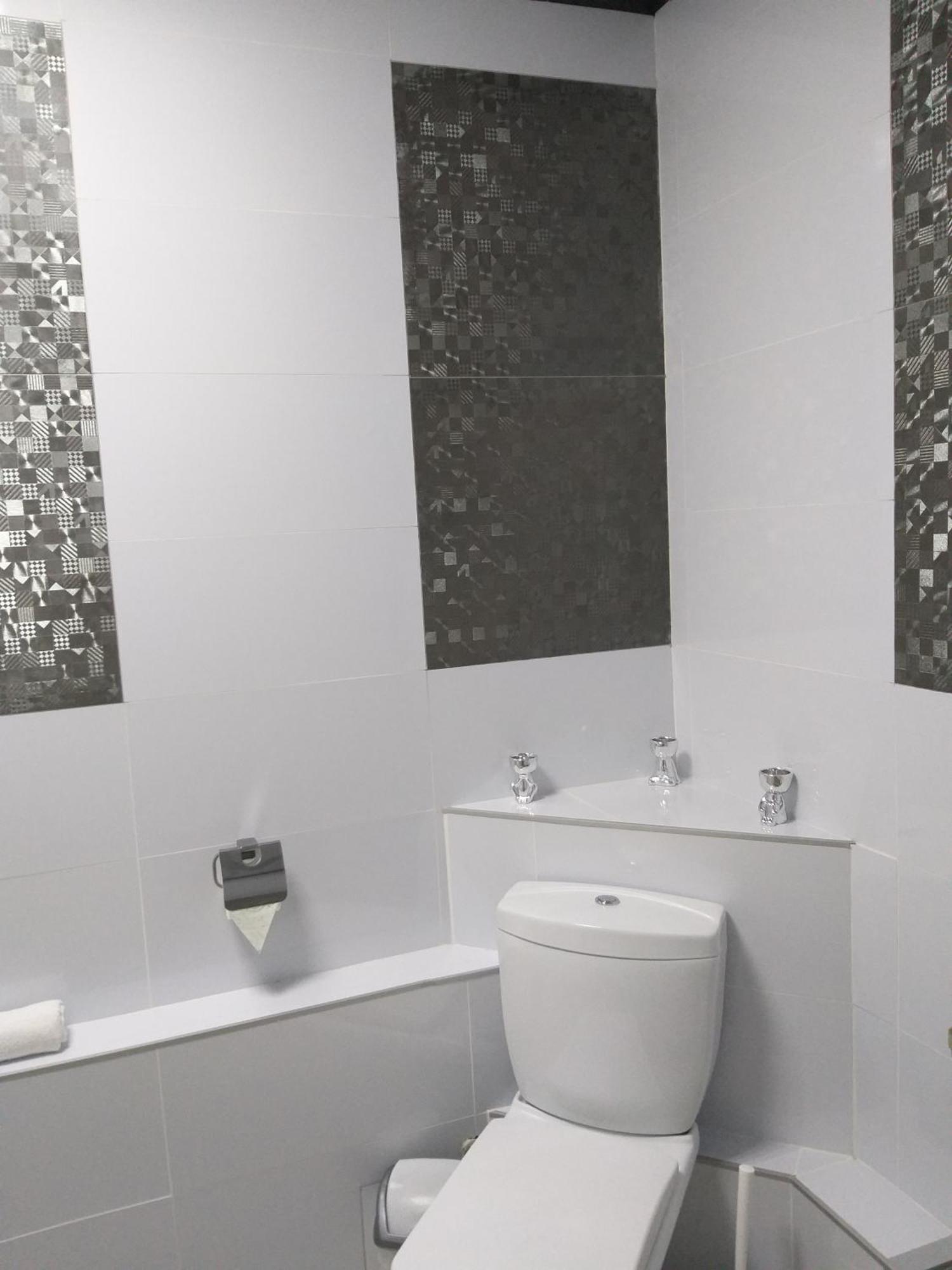 Sherlock Hotel Charków Zewnętrze zdjęcie