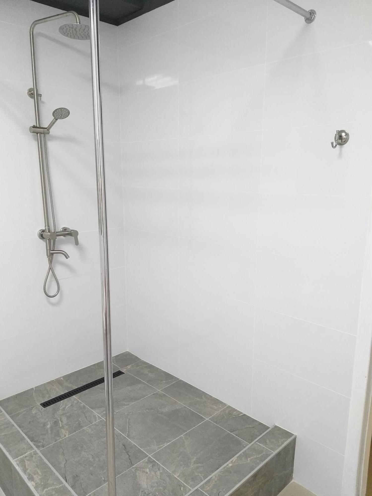 Sherlock Hotel Charków Zewnętrze zdjęcie